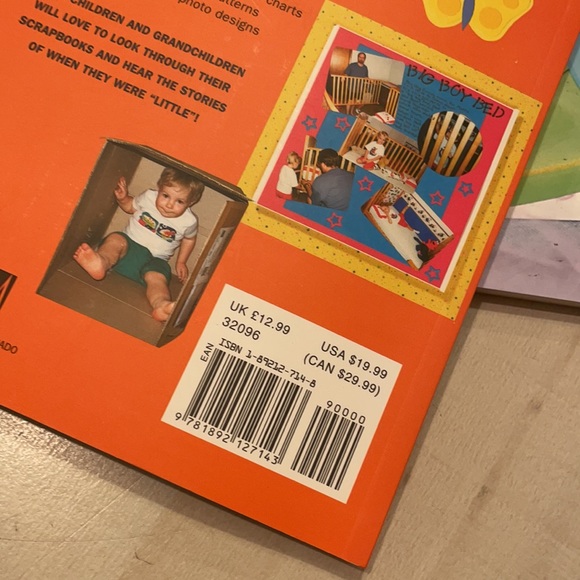 Baby & Toddler Scrapbook Ideas Book with loose paper bundle - Picture 12 of 13